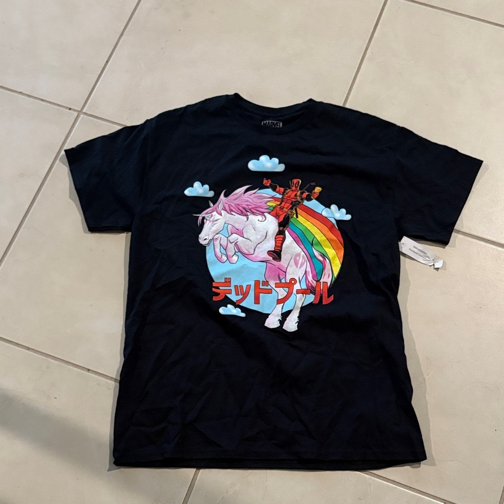 NWT Deadpool medium t shirt 1398